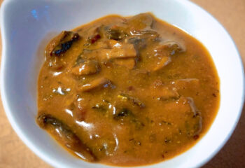 Caramelized Onion & Mushroom Gravy