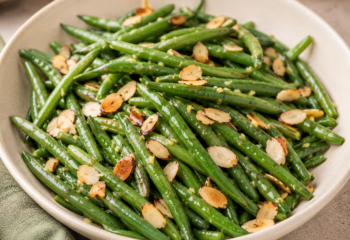 Haricots Verts Almondine (Vegetarian)